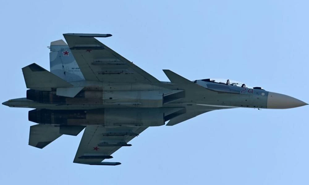 Μαύρη θάλασσα - Βίντεο ντοκουμέντο: Ρωσικό Su-27 αναχαιτίζει αεροσκάφος των ΗΠΑ